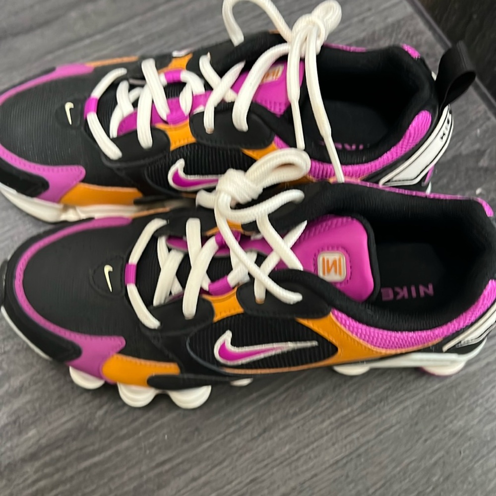 Nike Shox Women